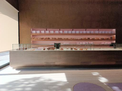 عکس نان و شیرینی جیران