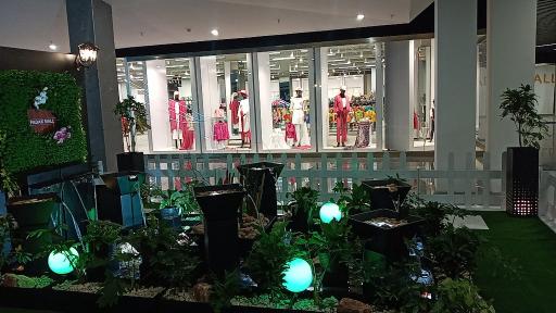 عکس فروشگاه روماک