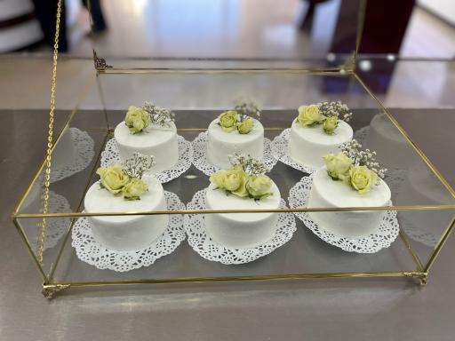 عکس شیرینی فروشی سجاد