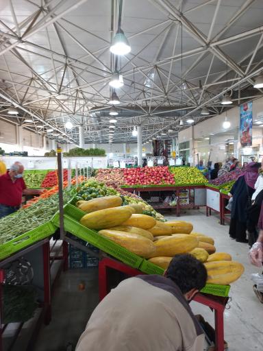 عکس بازار میوه و تره بار پونک