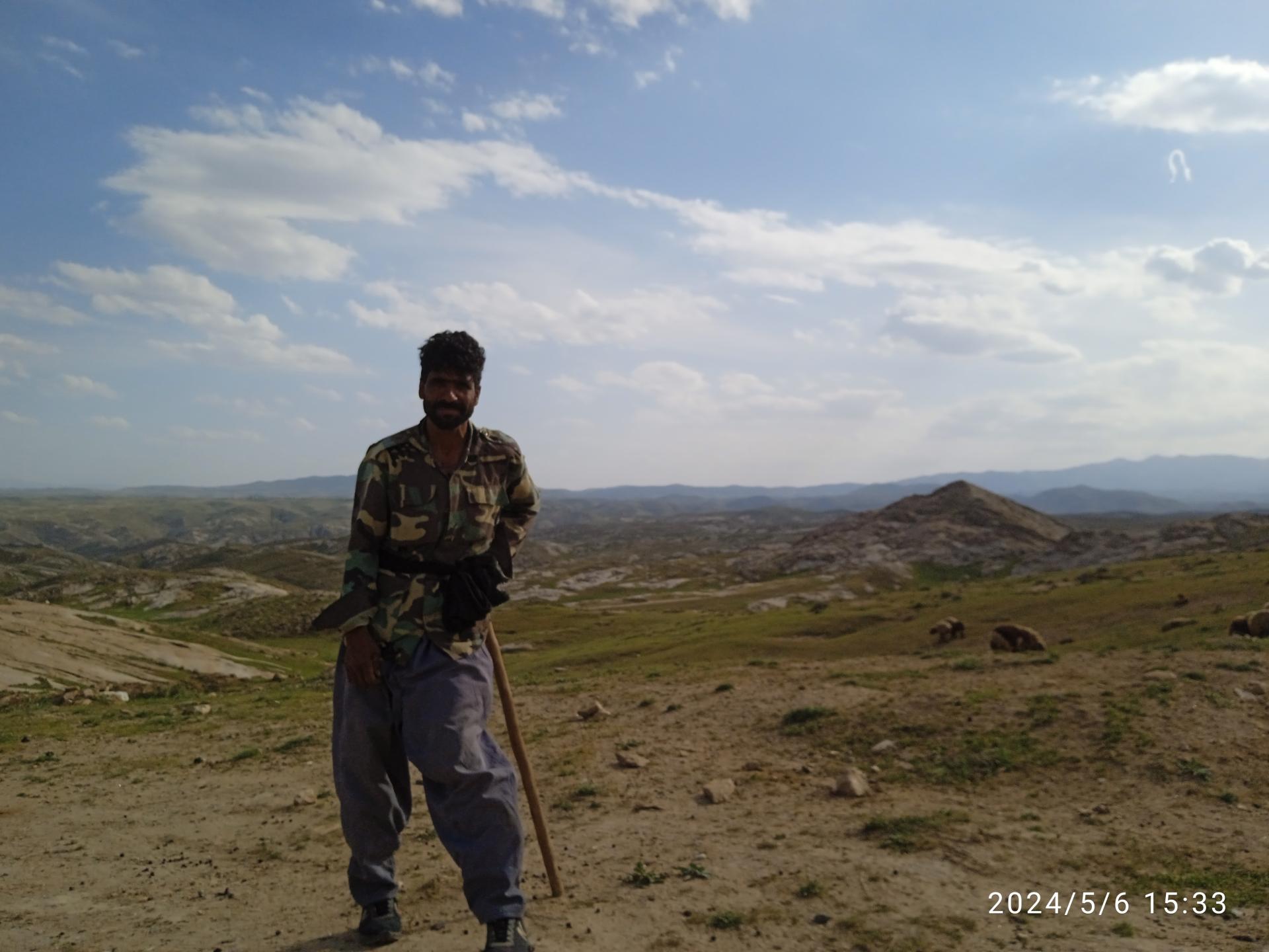 عکس شروع مسیر صعود به قله چین کلاغ