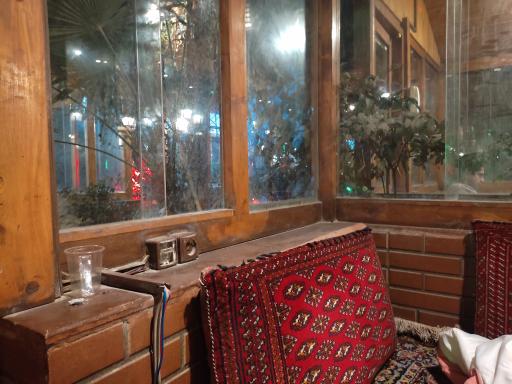 باغچه رستوران احسان