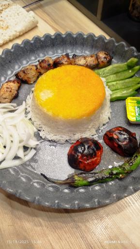 عکس تهیه غذا نیتا