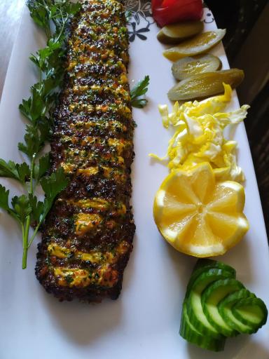 عکس باغچه رستوران احسان