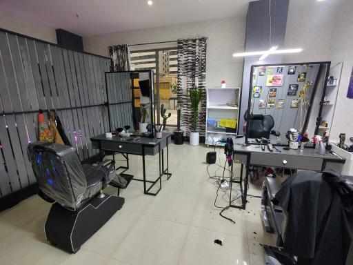 عکس پیرایشگاه مردانه V/H Style 