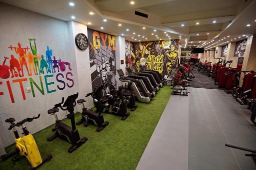 عکس باشگاه پرورش اندام وی آی پی من