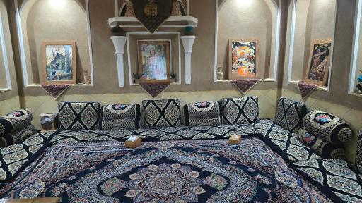 عکس رستوران سنتی وحشی بافقی