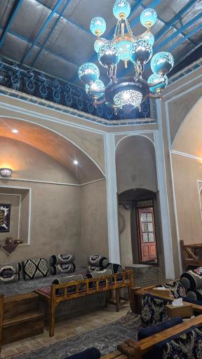 عکس رستوران سنتی وحشی بافقی