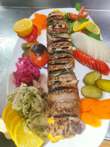 عکس رستوران سنتی وحشی بافقی