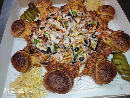 عکس رستوران سنتی وحشی بافقی