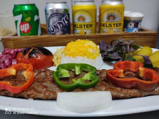 عکس رستوران سنتی وحشی بافقی