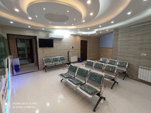 عکس آزمایشگاه دکتر مصلی نژاد