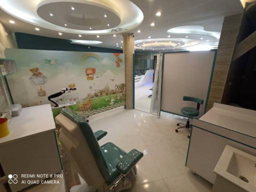 عکس آزمایشگاه دکتر مصلی نژاد