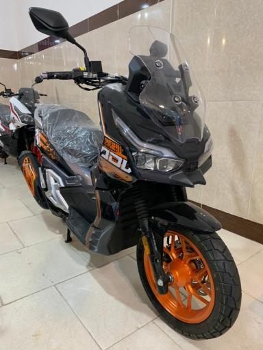 عکس نمایندگی موتورسیکلت عزیزی