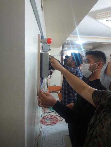 عکس آموزشگاه‌ مبتکران‌ صنعت‌ ورامین