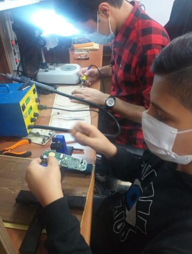 عکس آموزشگاه‌ مبتکران‌ صنعت‌ ورامین