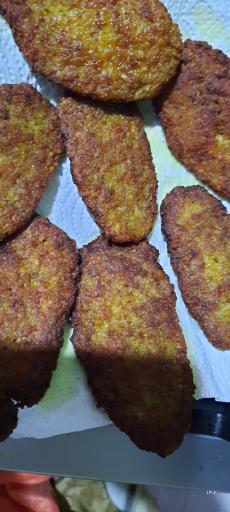 عکس آشکده و غذای خانگی خاتون