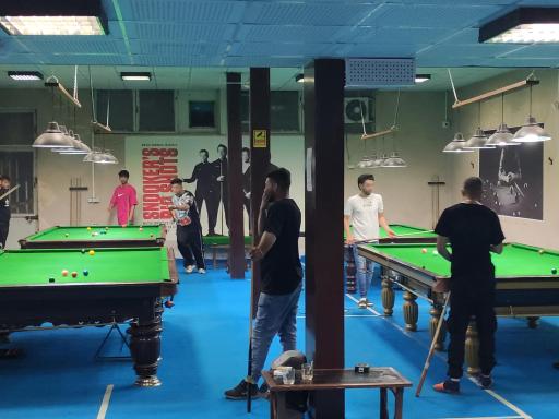 عکس کافه بیلیارد ۱۴۷