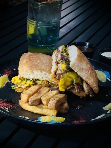 عکس مجموعه گردشگری باغ رستوران ناربن شیراز