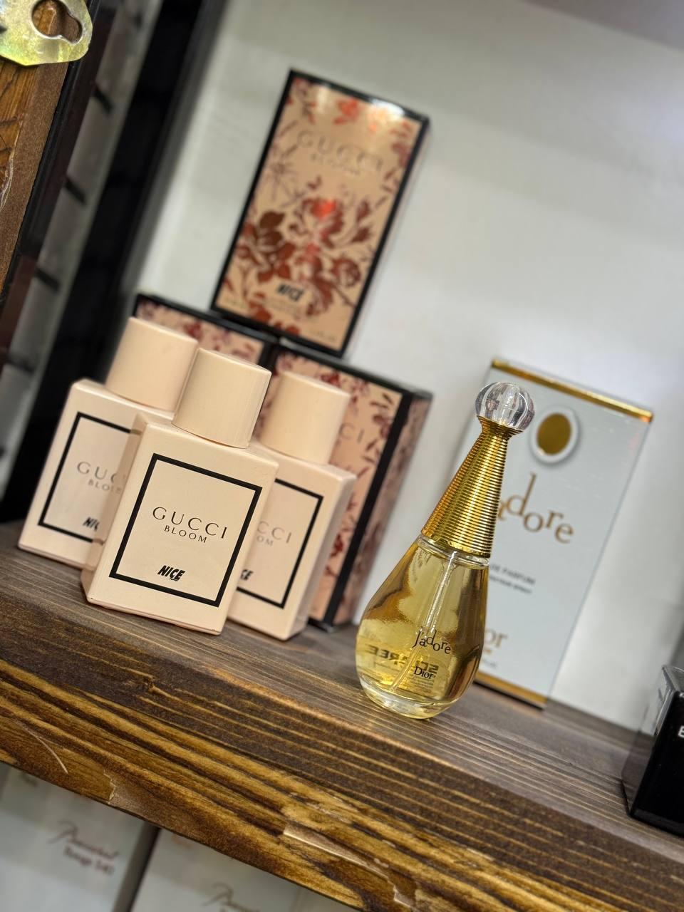 عکس گالری چوبین 