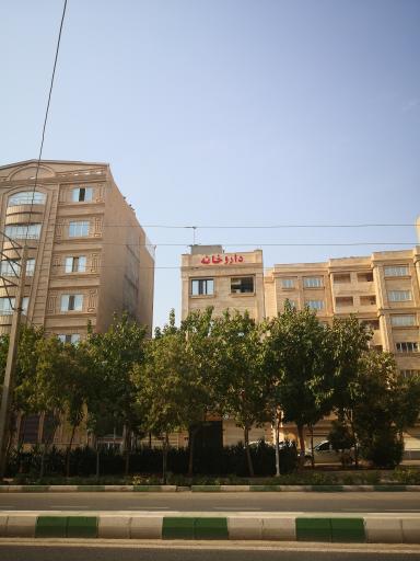 عکس داروخانه دکتر مؤمن