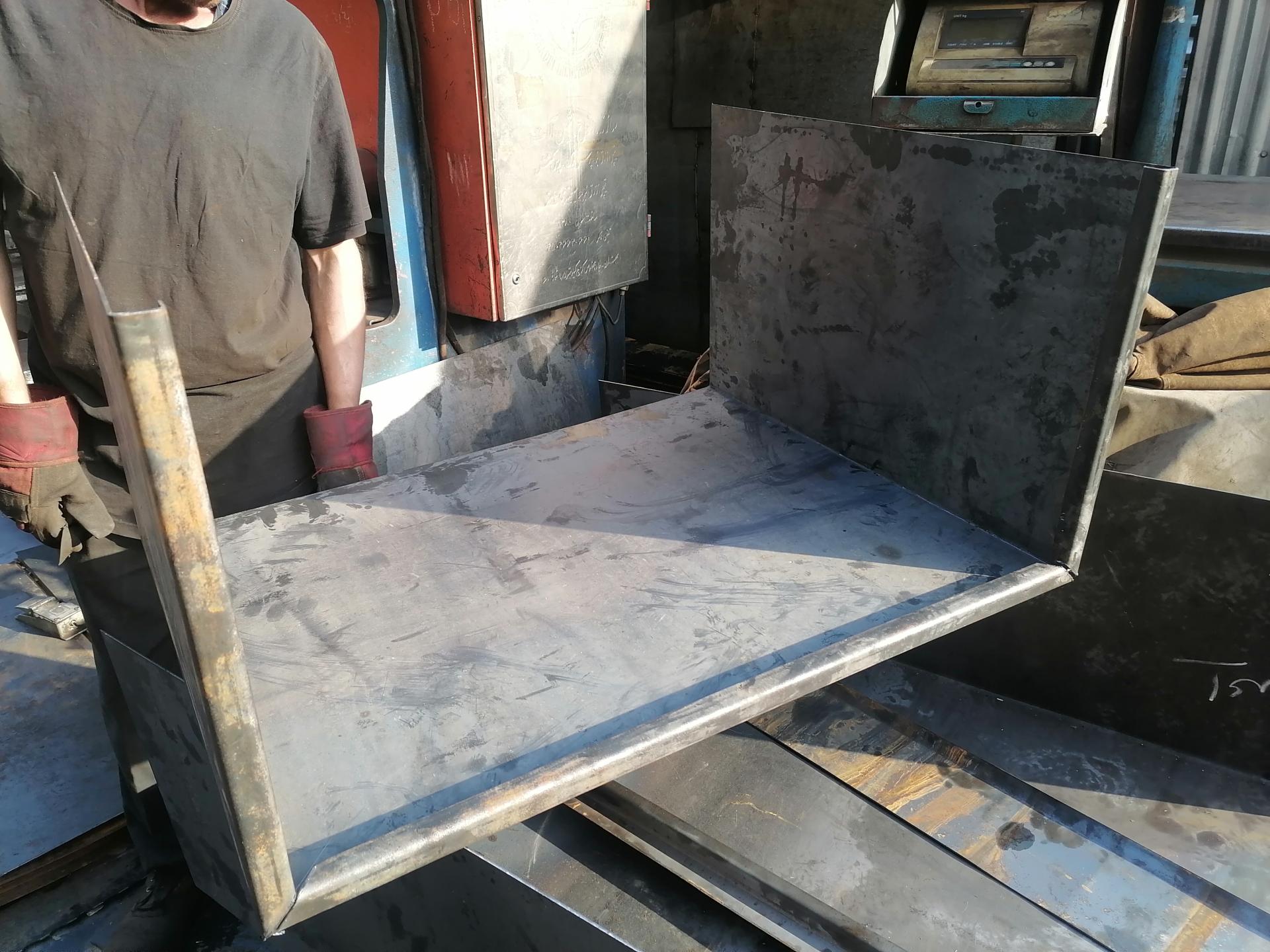 عکس خمکاری و برشکاری حسنی 