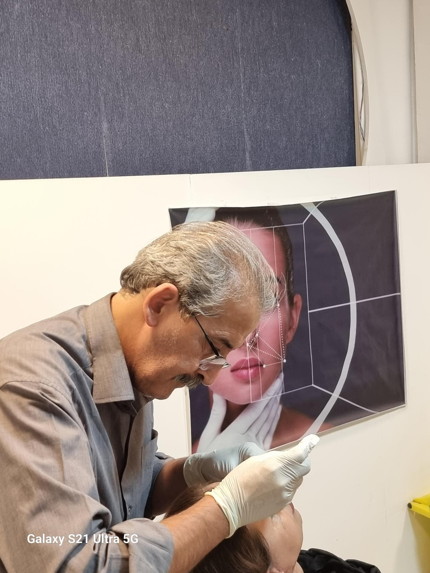 عکس مطب زیبایی دکتر غیاثی