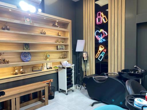 عکس سالن زیبایی زهره