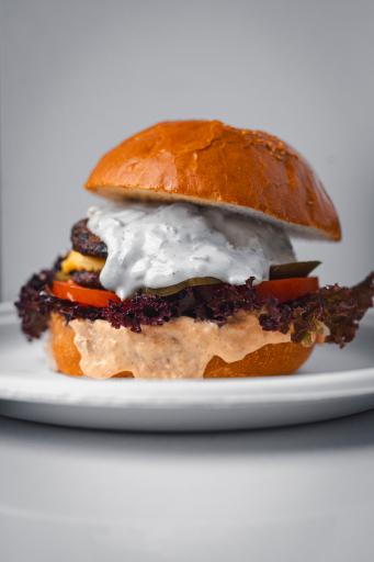 عکس کافه قنادی تیکانو