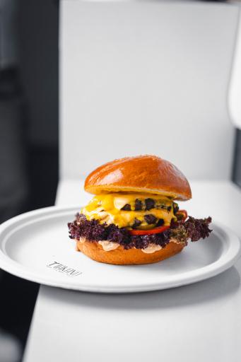 عکس کافه قنادی تیکانو