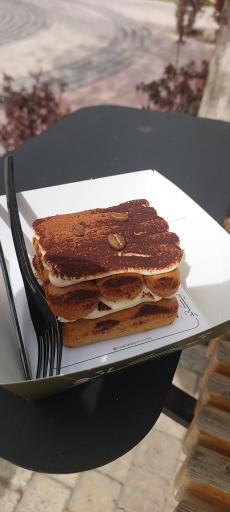 عکس کافه قنادی تیکانو