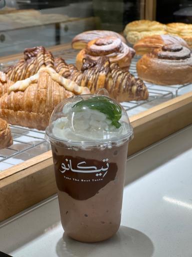 عکس کافه قنادی تیکانو