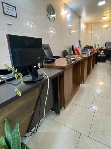 مشاور املاک توکلی