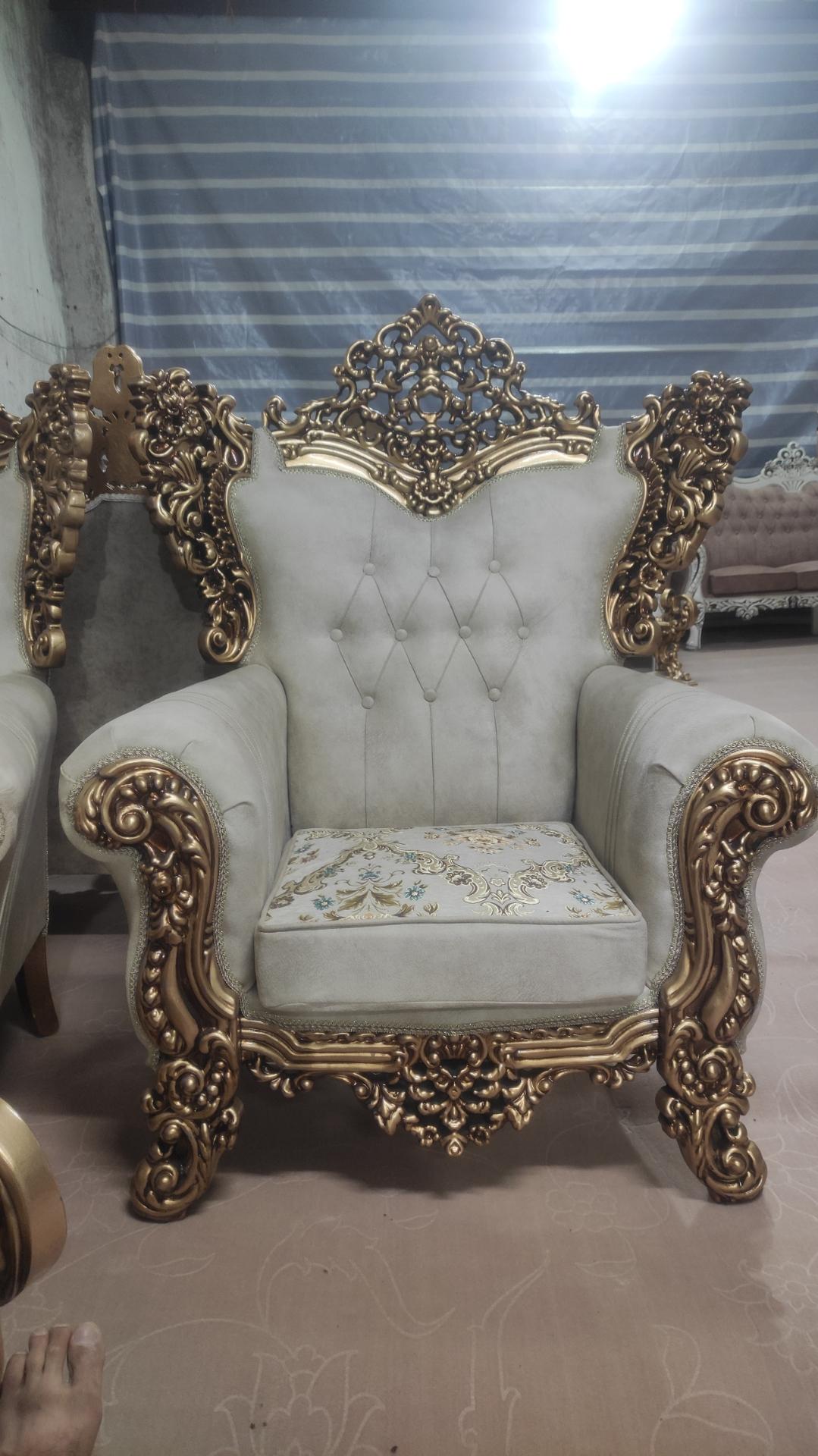 عکس تولیدی و تعمیرات مبلمان 