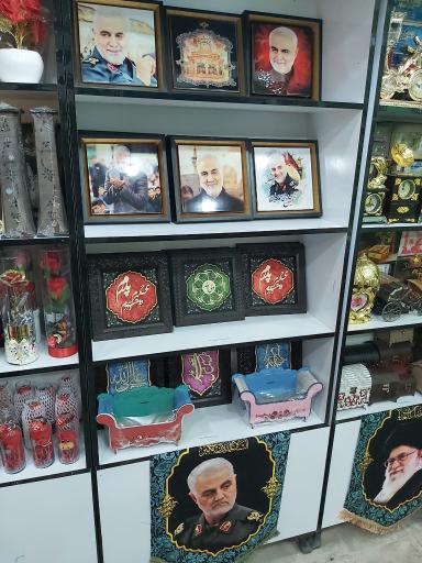 عکس محصولات فرهنگی سردار شهید حاج قاسم سلیمانی
