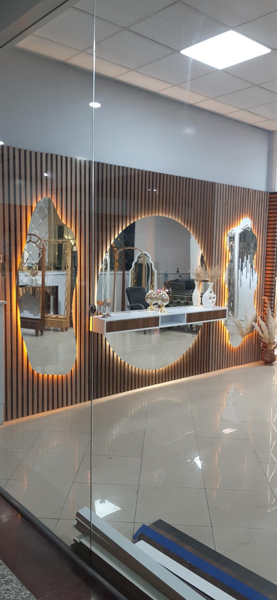 عکس شیشه آینه الماس شهر