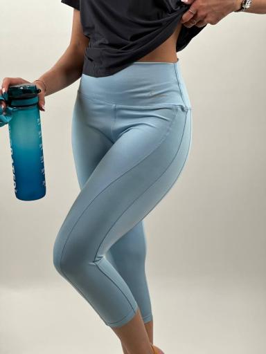 عکس فروشگاه لباس ورزش آف لند