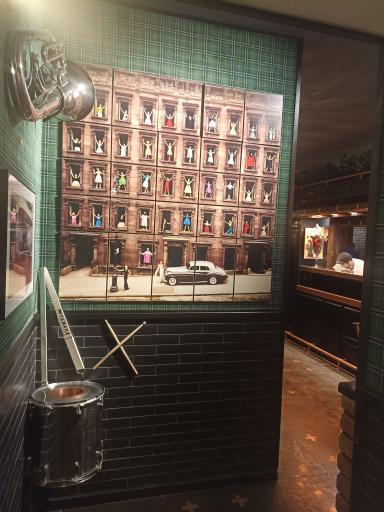 عکس رستوران سمپوزیوم (موج)