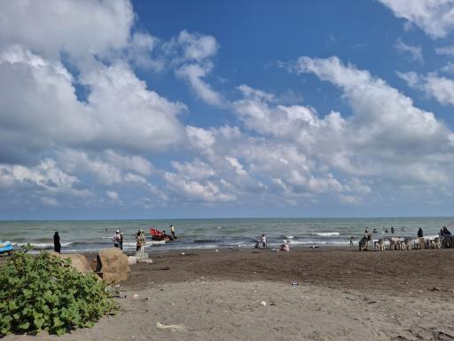 عکس ساحل خط ۸ چالوس