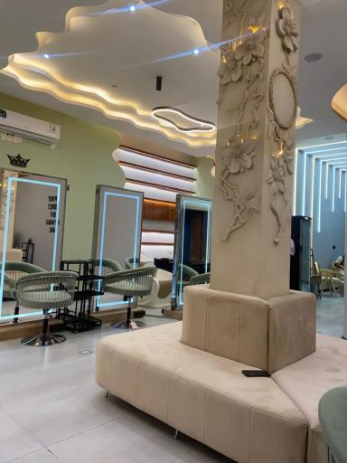 سالن زیبایی آمور