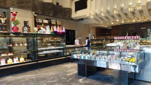 عکس شیرینی فروشی مطلب‌ زاده