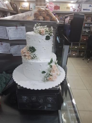 عکس شیرینی سرای شمشیری