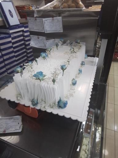 عکس شیرینی سرای شمشیری