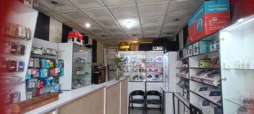 عکس فروشگاه موبایل و کامپیوتر انتخاب