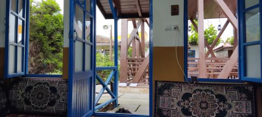 عکس باغ رستوران سنتی روزی روزگاری