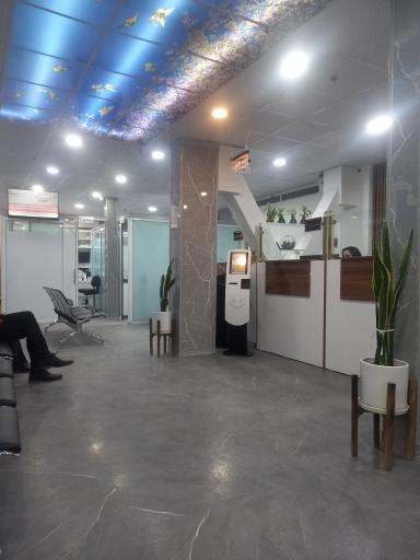 عکس آزمایشگاه دانش دکتر قوامی