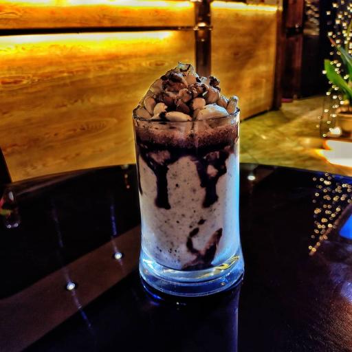 عکس کافی شاپ چالش