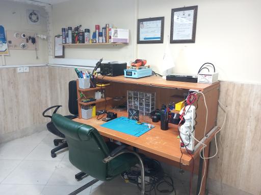 عکس آموزشگاه تعمیرات موبایل