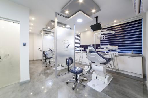 عکس کلینیک دندانپزشکی مهستان 
