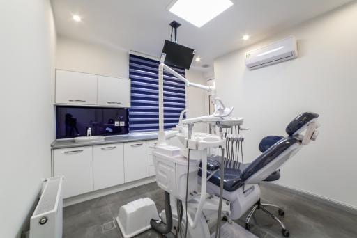 عکس کلینیک دندانپزشکی مهستان 